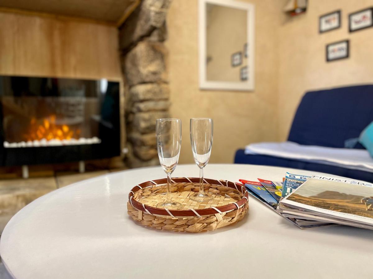 Authentique Penty Au Coeur Du Bourg Daire Roscanvel Dış mekan fotoğraf
