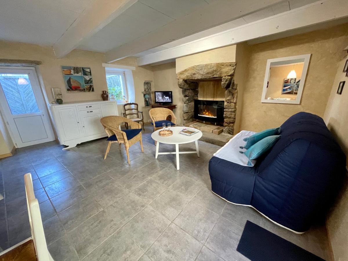 Authentique Penty Au Coeur Du Bourg Daire Roscanvel Dış mekan fotoğraf